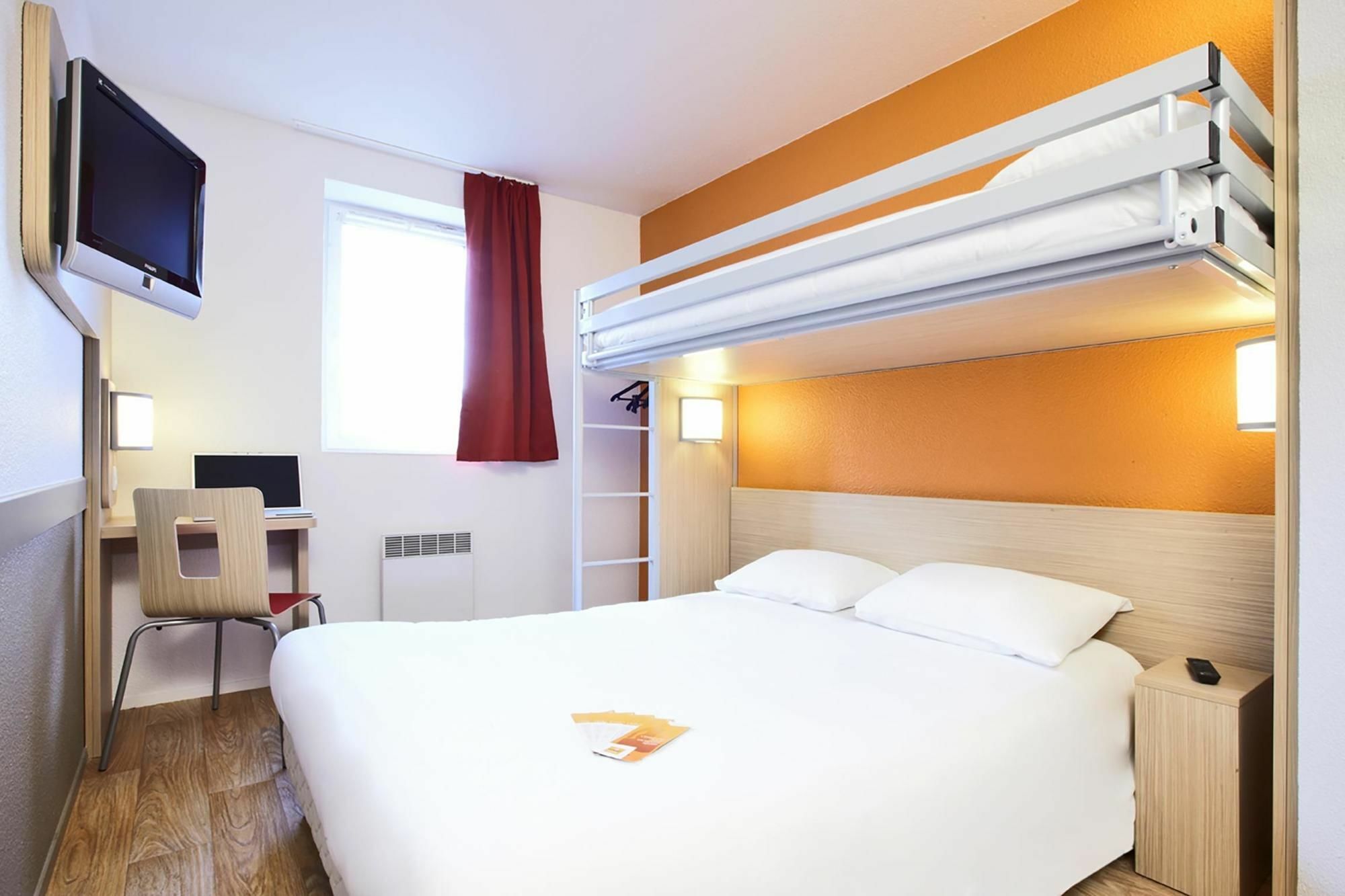 Roissy Hotel 3*